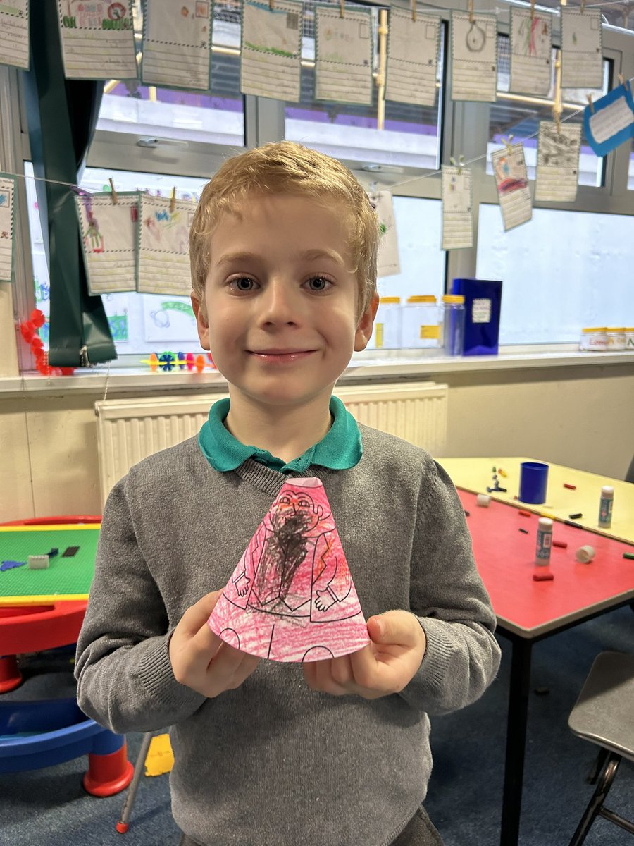 Miss Sutherland 🌟 tweet media