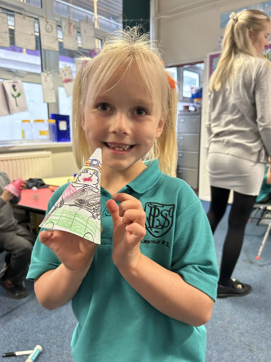 Miss Sutherland 🌟 tweet media