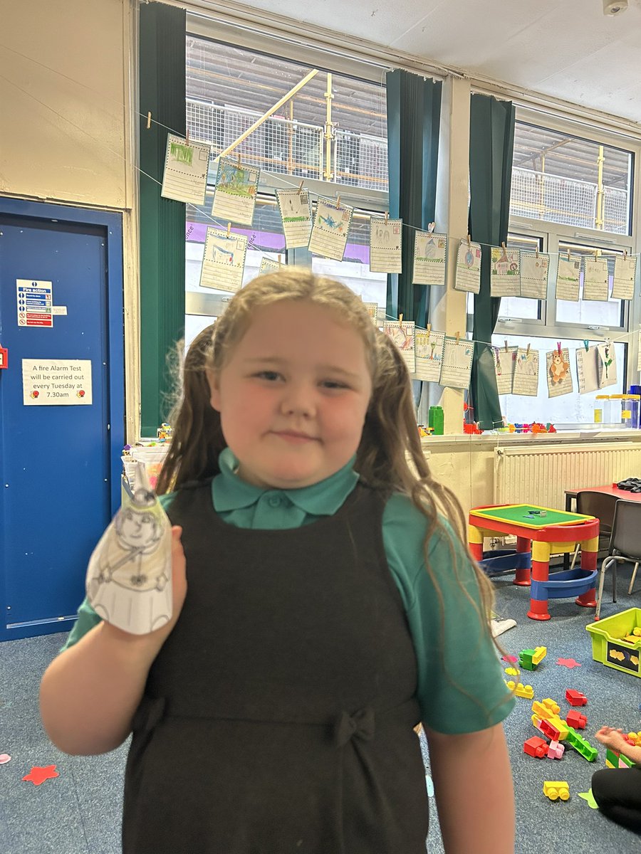 Miss Sutherland 🌟 tweet media