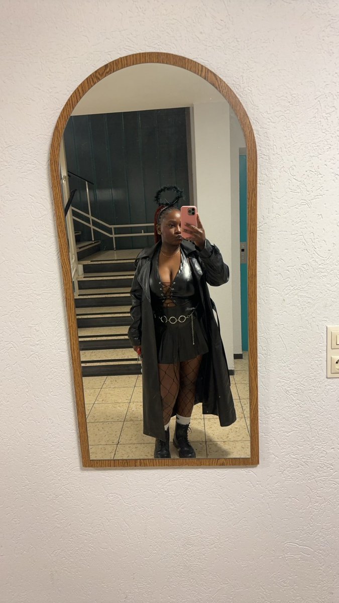Ashaldoooo's tweet photo. Nvm 👻🎃 https://t.co/iX89ZQcFoX