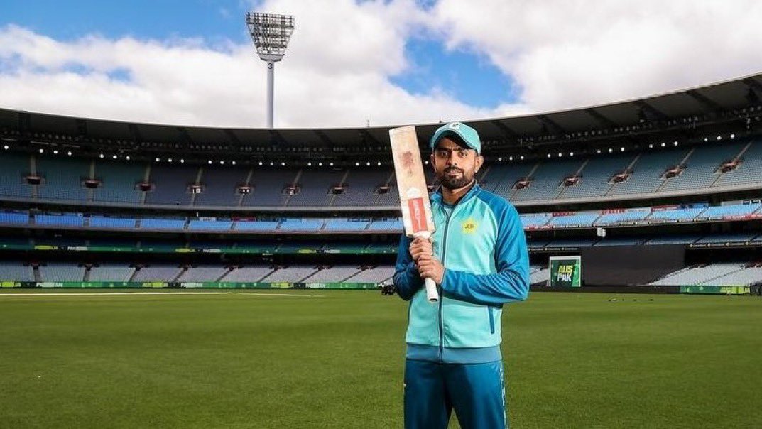 Our King Babar Azam at the Melbourne Cricket Ground! This is a big series, one where all the haters can go shut ✊🏼🔥
#BabarAzam #PakvsAus