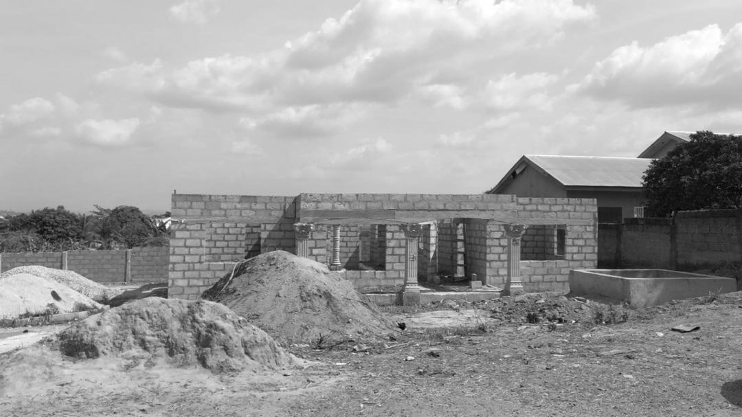 WebsterxPartnrs's tweet photo. Casa Castro.
Kumasi, Ghana.

Exploring the art of brutalism, Casa Castro renders an imposing form with a massive, monolithic, and blocky appearance, rigid geometric style, and extensive use of poured concrete. https://t.co/8puOVWiXG7