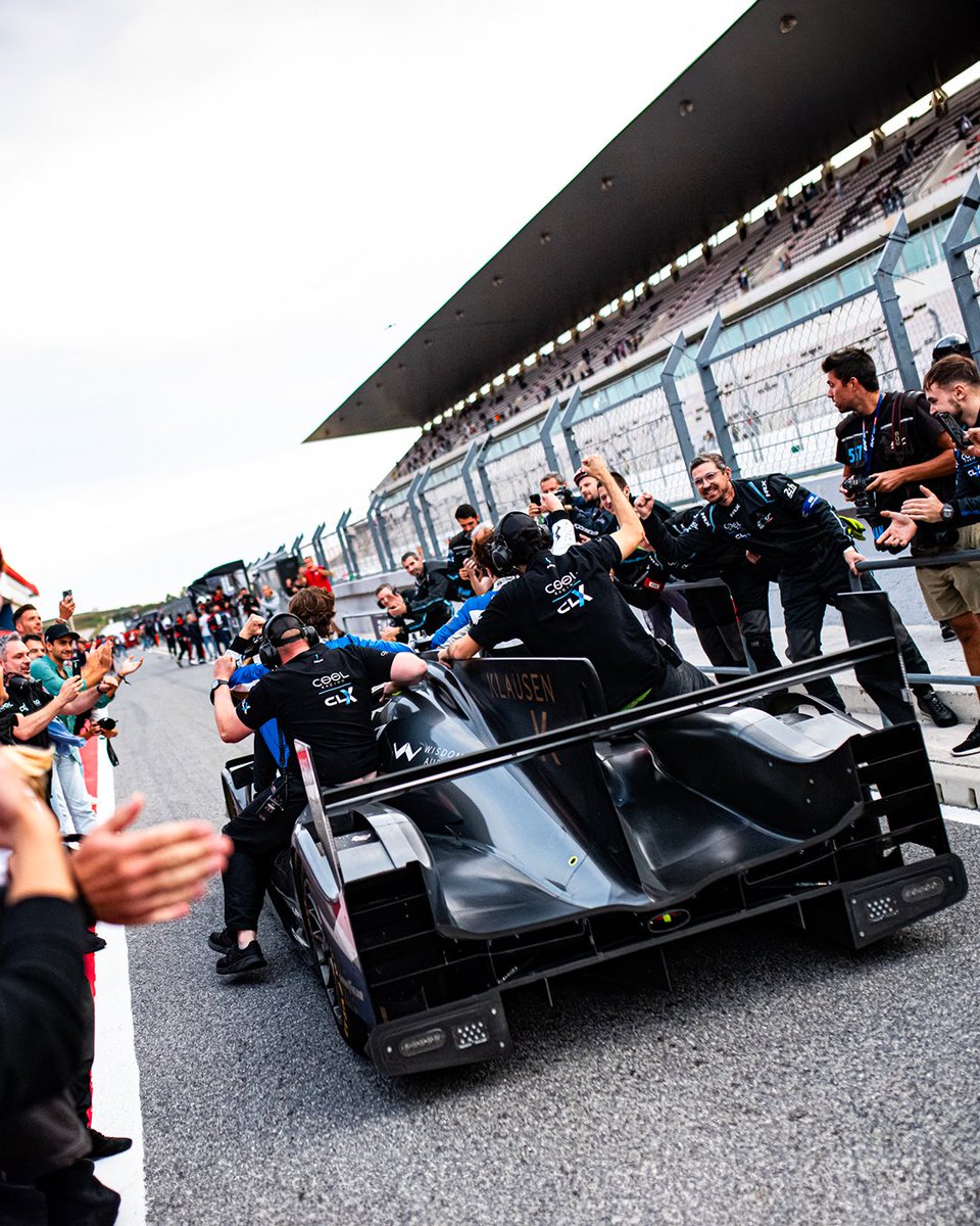 CLXMotorsport's tweet photo. 156 days until the next race – the countdown is on! ⏱️🖤

#COOLRacing #CLXMotorsport https://t.co/M1jQh5F0MI