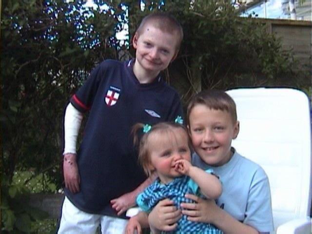 Alison Schofield tweet media