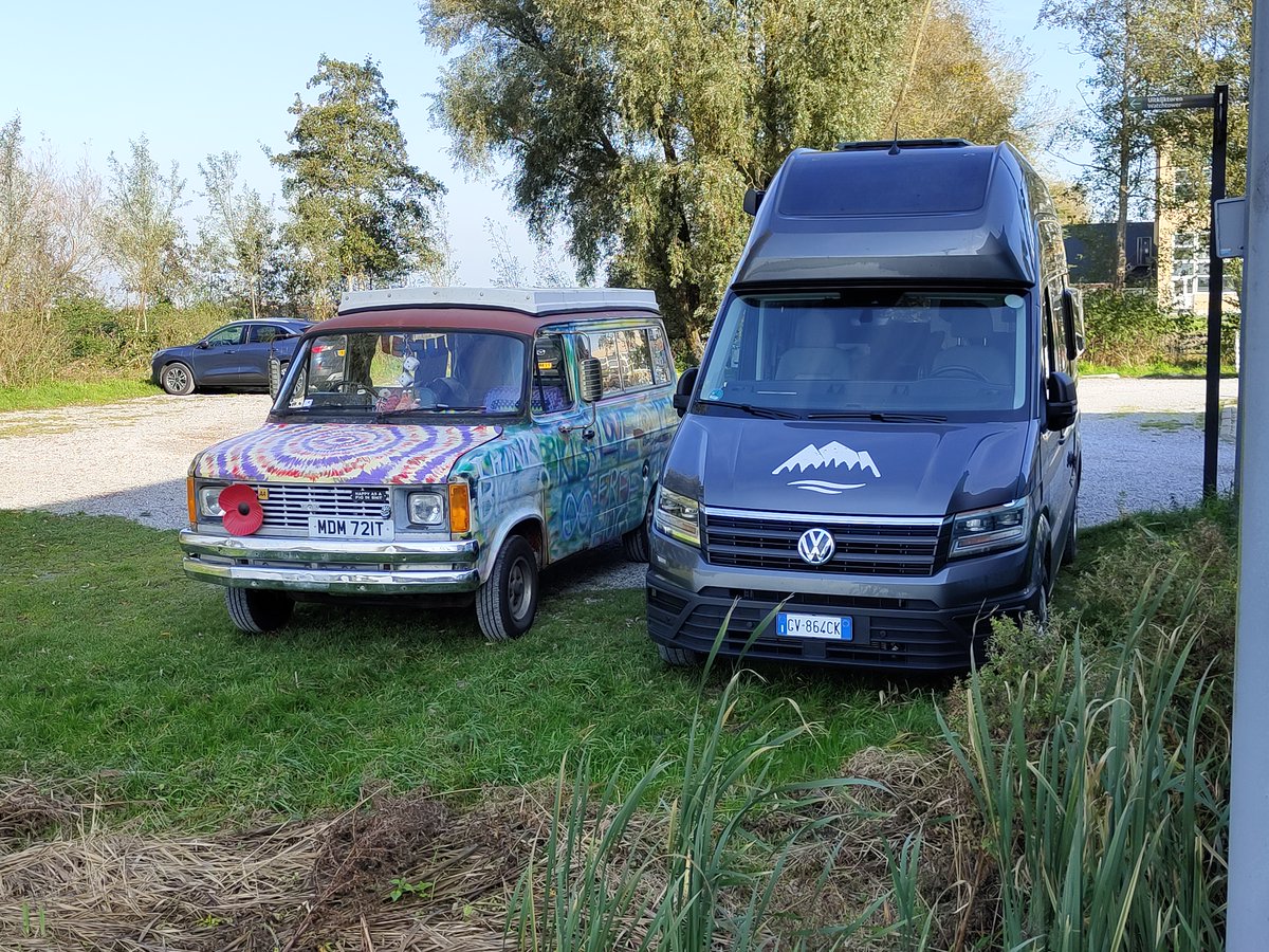 CarPapped tweet media