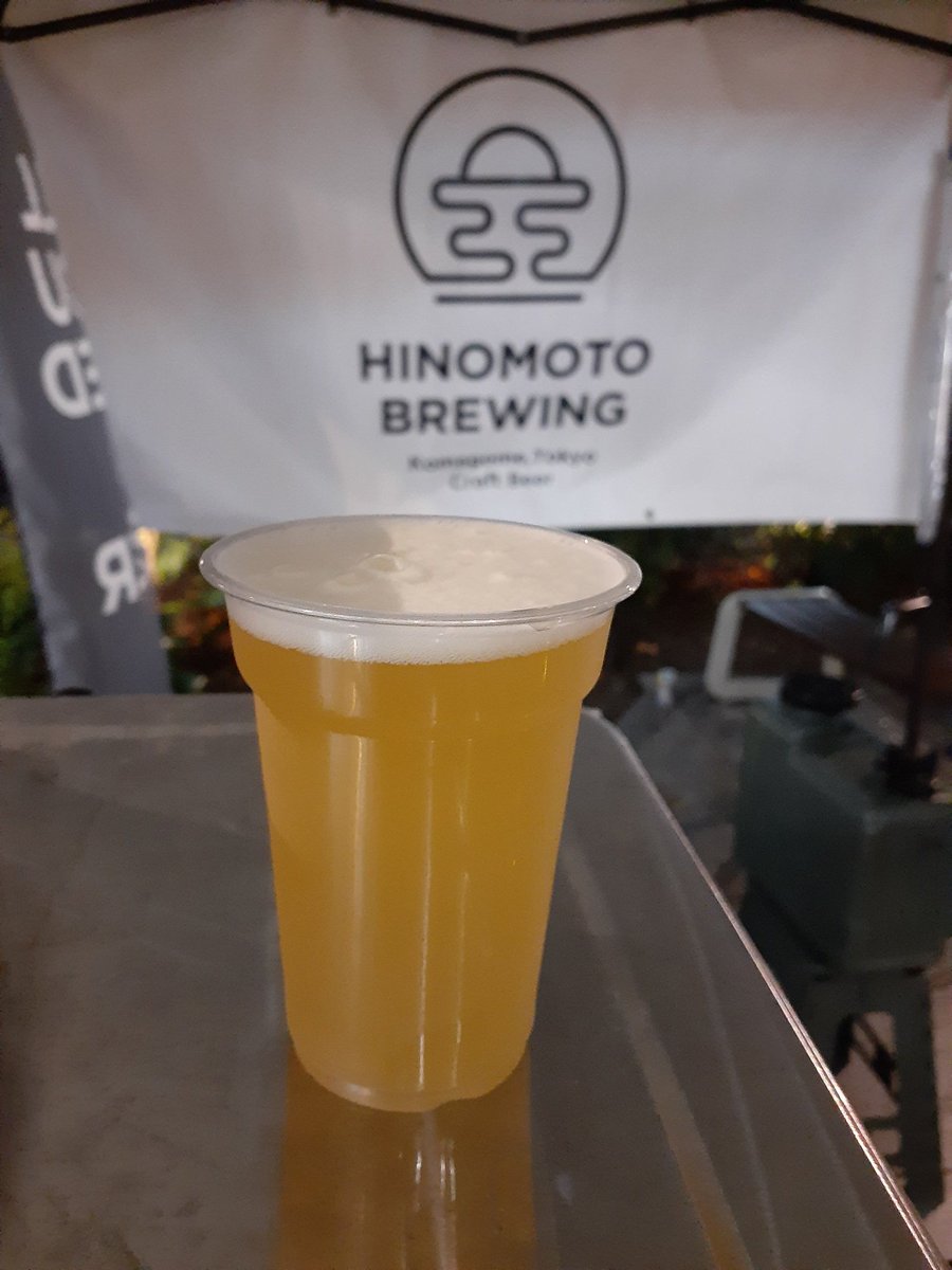 aramotokei's tweet photo. ヒノモトブルーイング O.K.Weiss フレッシュでレモンライムなNZ系の味わいもありつつ、やわりとしたジェントルな小麦味。ホッピーヴァイツェンとかに近い、するりと優しいフルーティーさ。でもこれホップがNZじゃなくて、酵母由来の味だとか。 #カンパイリセット #livingloop https://t.co/mcxrN8qWJd