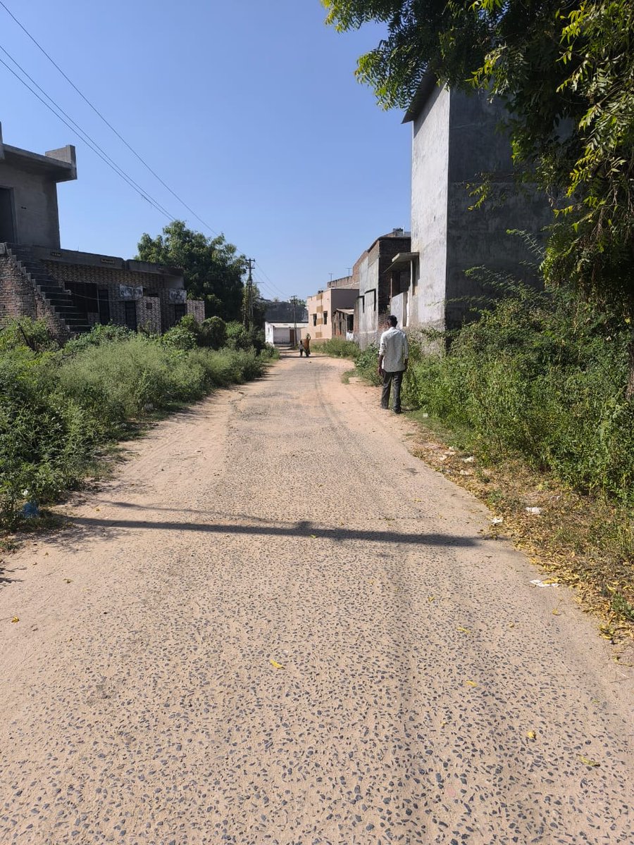 Anilsinh__089's tweet photo. Cleanliness issues at Village Karli, taluka Unjha, Dist- Mehsana
@CMOGuj 
@CollectorMeh 
@ddo_mehsana https://t.co/7Z5esgIcw9