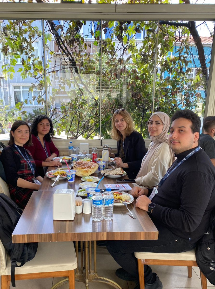 NeuroBm_Lab's tweet photo. We are excited to share that our team attended the Symposium on Leptin and Metabolism. Thank you @bezmialem for hosting this incredible event. 
@yonder841 https://t.co/B554cVyLUo