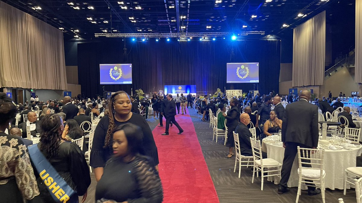 DasenThathiah's tweet photo. Outstanding KZN police officers are being celebrated at an awards ceremony in Durban this morning.  

These include not only members in high risk environments and task teams, but even those behind the scenes. 

Provincial commissioner Lt-Gen Nhlanhla Mkhwanazi will be reflecting on the challenges and successes over the past year, as well as honouring fallen police officers. @eNCA #DStv403