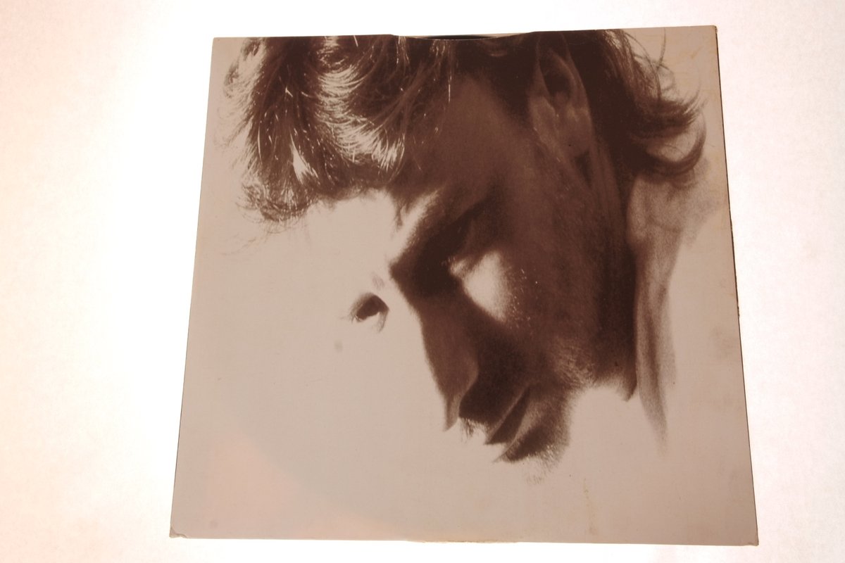FactoryRecCol's tweet photo. Fact 100 New Order Low Life 1st pressing Vinyl album what a belter this release was from start to finish every track a hit 1985 was one of the best Summers I ever had in Manc driving around in my signal yellow Escort 16 sport playing this @neworder #factoryrecords #fact100 https://t.co/EEN05cpP6d
