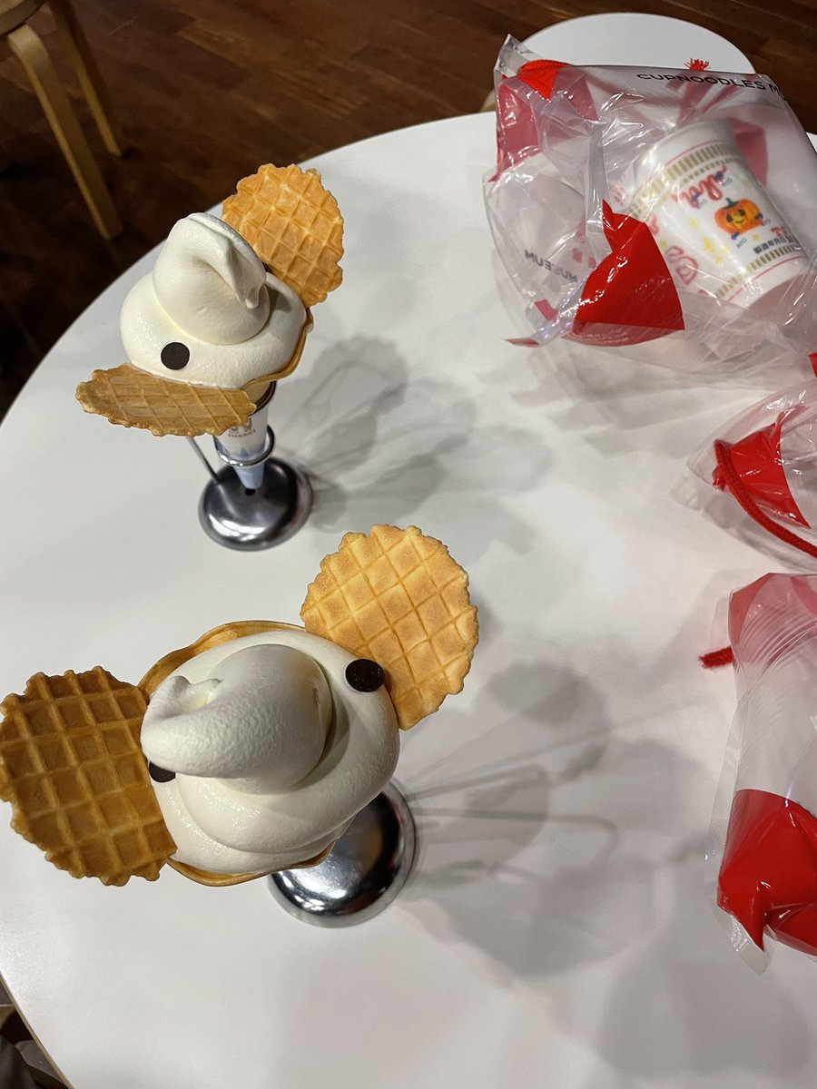 ありがとう、横浜！1秒1秒が本当に楽しかった。私に元気を与えてくれて、なぜこんなことをしているのかを思い出させてくれてありがとう。こんなに美しい場所。また来たい！