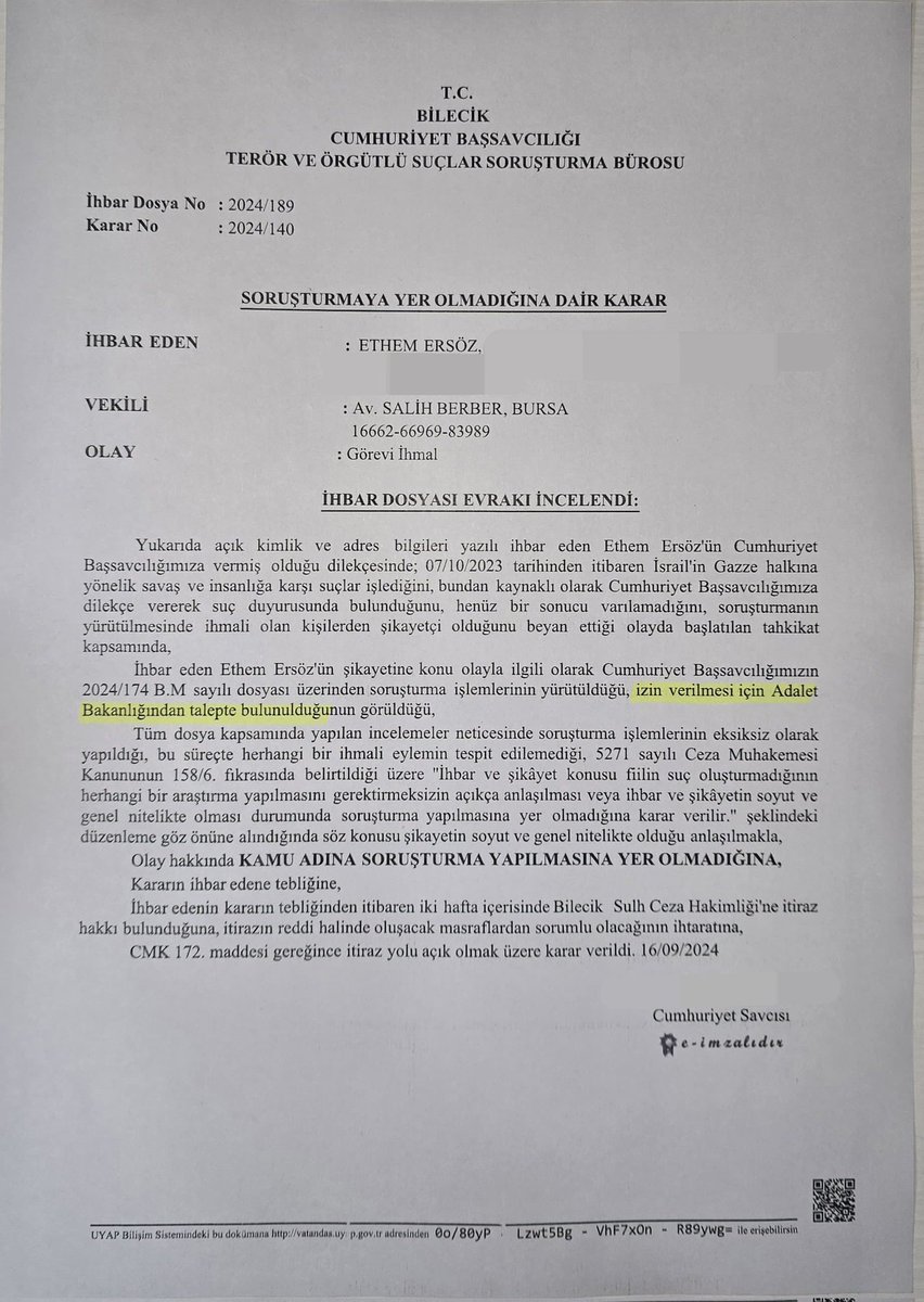 Alev_Sezen_'s tweet photo. Filistin'deki soykırım sümen altı edilmiş!

Saadet Partisi İl Başkanlarımız yapmış oldukları suç duyuruları ile iktidarın İsrail'i hukuken de desteklediğini ortaya çıkardı.
Suç duyuruları üzerine harekete geçen savcıların soruşturmaların yürütülmesi ve davaların açılması için Adalet Bakanlığından istedikleri izinlere yaklaşık bir senedir cevap yok. 

Bu iki savcılık kararı ile Filistin'deki soykırımın sümen altı edildiğine dair tarihe not düşmüş olalım.