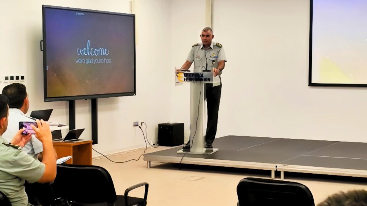 📌 Ημερίδα Κυβερνοασφάλειας

Στα πλαίσια του μηνά Κυβερνοασφάλειας 🌐, η Αρχή Ψηφιακής Ασφάλειας (ΑΨΑ) σε συνεργασία με το Υπουργείο Άμυνας (ΥΠΑΜ) και το Ανοικτό Πανεπιστήμιο, διοργάνωσε στις 17 Οκτωβρίου 2024 επιμορφωτική Ημερίδα Κυβερνοασφάλειας στην οποία συμμετείχαν