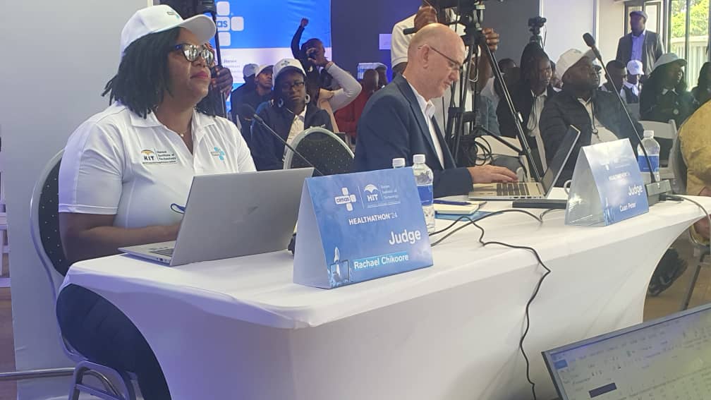 ChronicleZim's tweet photo. #Cimas in partnership with the @HarareInstitute  of Technology (HIT) is hosting the #Healthathon where they are scouting for young innovators in the health sector.
A total of 10 teams will be presenting their business ideas and the winner will have their business sponsored. https://t.co/6O7GxnpSJu