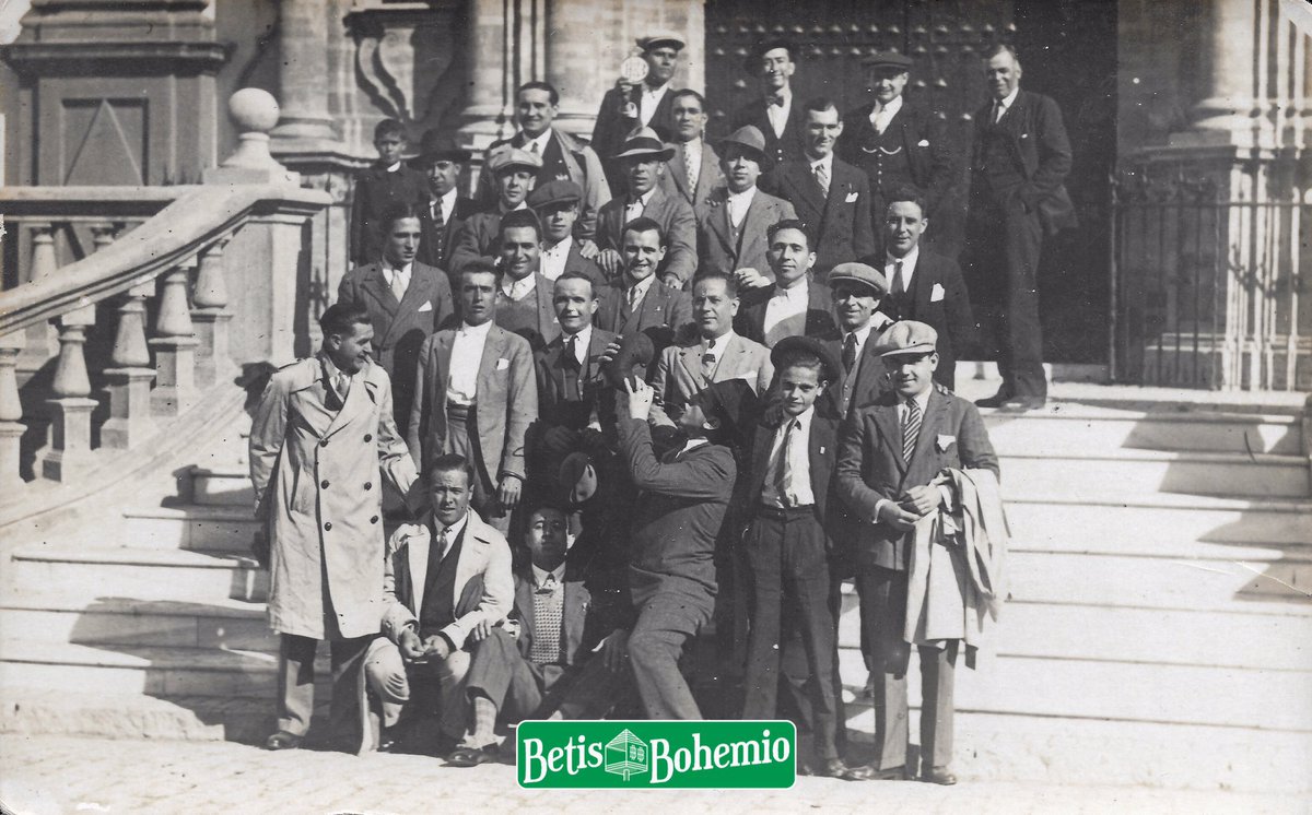 “Por aquellos que se fueron y que siempre te ofrecieron su amor y fidelidad y te llevaron al cielo para ponerte un altar…” 

Hoy recordarmos a nuestros difuntos, nos queremos acordar de todos aquellos que nos precedieron en nuestra pasión y siguen fieles en el cuarto anillo. 💚