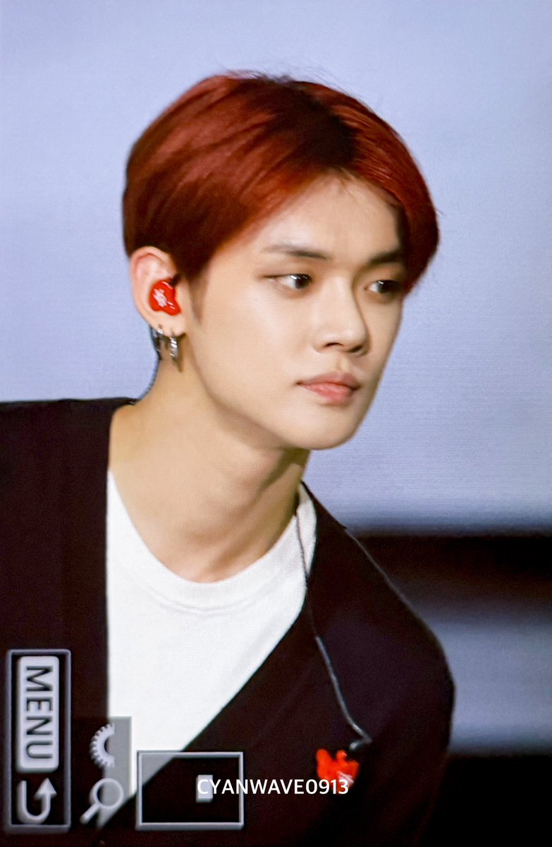 CYANWAVE0913's tweet photo. 241101 프로미스콘 사첵 pre

연주닝 귀여웡

#연준 #YEONJUN #ヨンジュン
#투바투 #TXT 
#투모로우바이투게더 
#TOMORROW_X_TOGETHER https://t.co/cajjg7NDWd