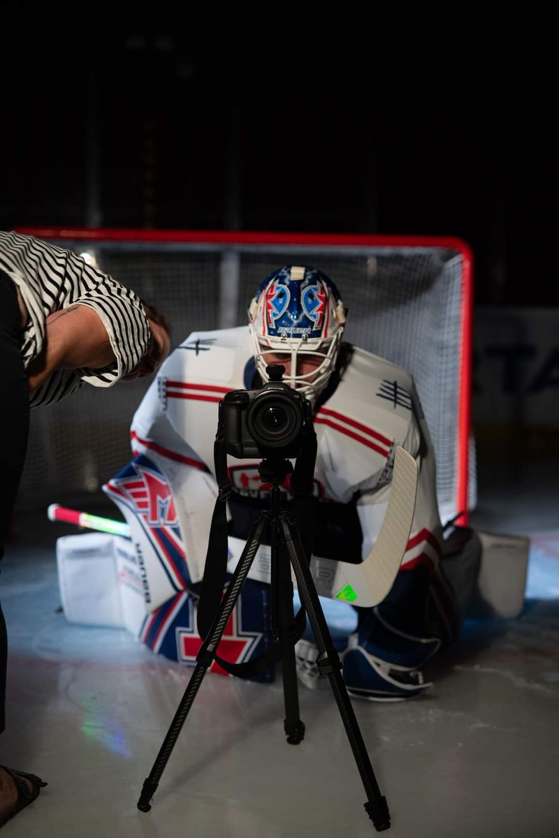 👉 Druhý v pořadí v rámci focení kalendáře pro rok 2025 byl budějovický MILAN KLOUČEK, který je členem Saves Help od vzniku, tedy od roku 2019.🥅❤

ℹ️ Připomínáme, že plakát ze šatny si můžete na e-shopu přidat za drobný příplatek ke kalendáři také.⤵️

🛒 cutt.ly/KALENDAR-SAVES…