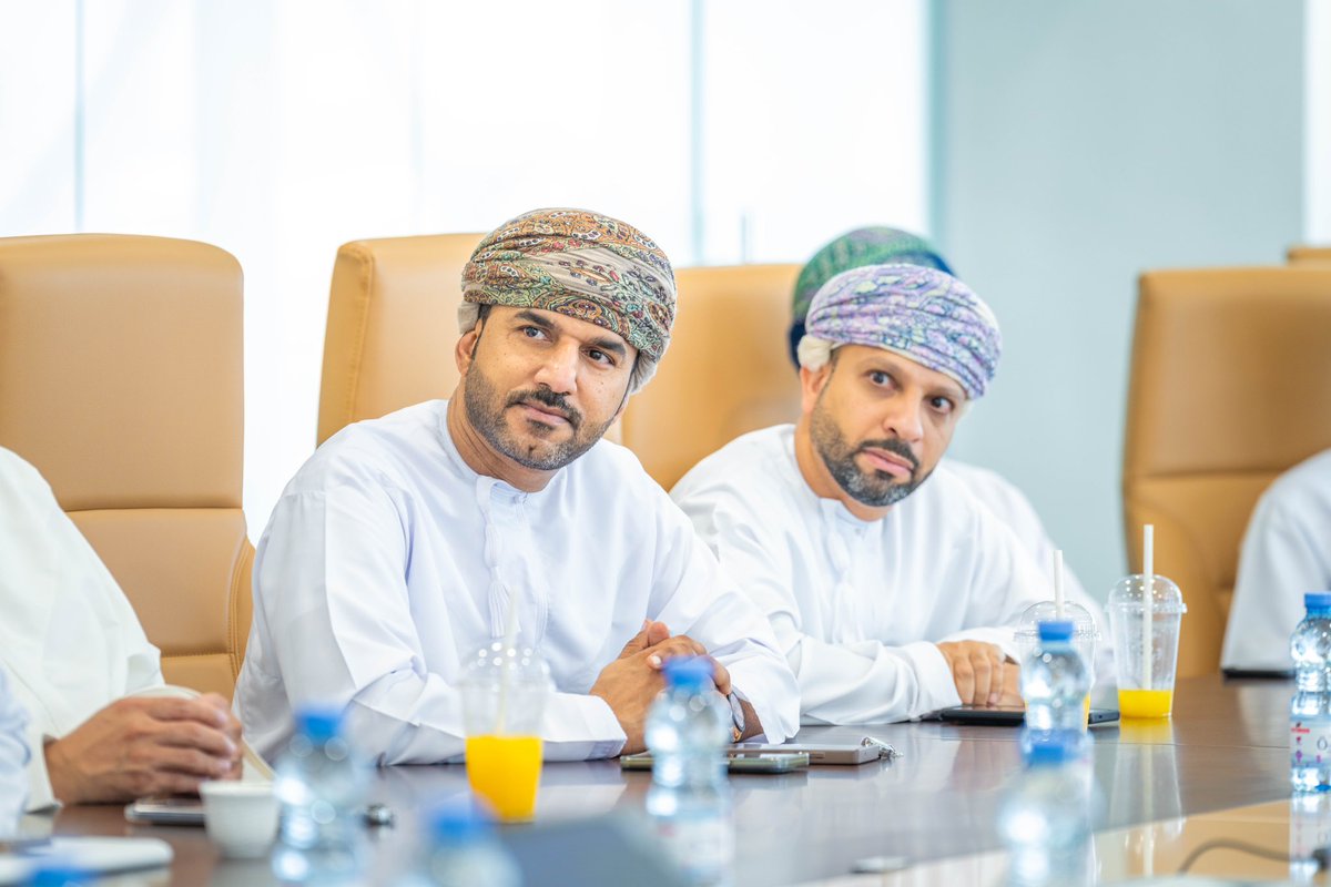 أحمد بن عبدالله الحوسني (@ahmed_alhosni) on Twitter photo صور من الزيارة إلى عدة مؤسسات رئيسية في المنطقة الاقتصادية وهي :
هيئة المنطقة الاقتصادية بـ #الدقم ، ميناء الدقم، شركة النهضة الدقم للمساكن، شركة كروة موتورز، شركة أسياد للحوض الجاف ومصفاة الدقم OQ8
بمعية الرئيس التنفيذي والإدارة التنفيذية ل <a href="/OoredooOman/">Ooredoo Oman</a>
ركزت الزيارات على صور من الزيارة إلى عدة مؤسسات رئيسية في المنطقة الاقتصادية وهي :
هيئة المنطقة الاقتصادية بـ #الدقم ، ميناء الدقم، شركة النهضة الدقم للمساكن، شركة كروة موتورز، شركة أسياد للحوض الجاف ومصفاة الدقم OQ8
بمعية الرئيس التنفيذي والإدارة التنفيذية ل <a href="/OoredooOman/">Ooredoo Oman</a>
ركزت الزيارات على