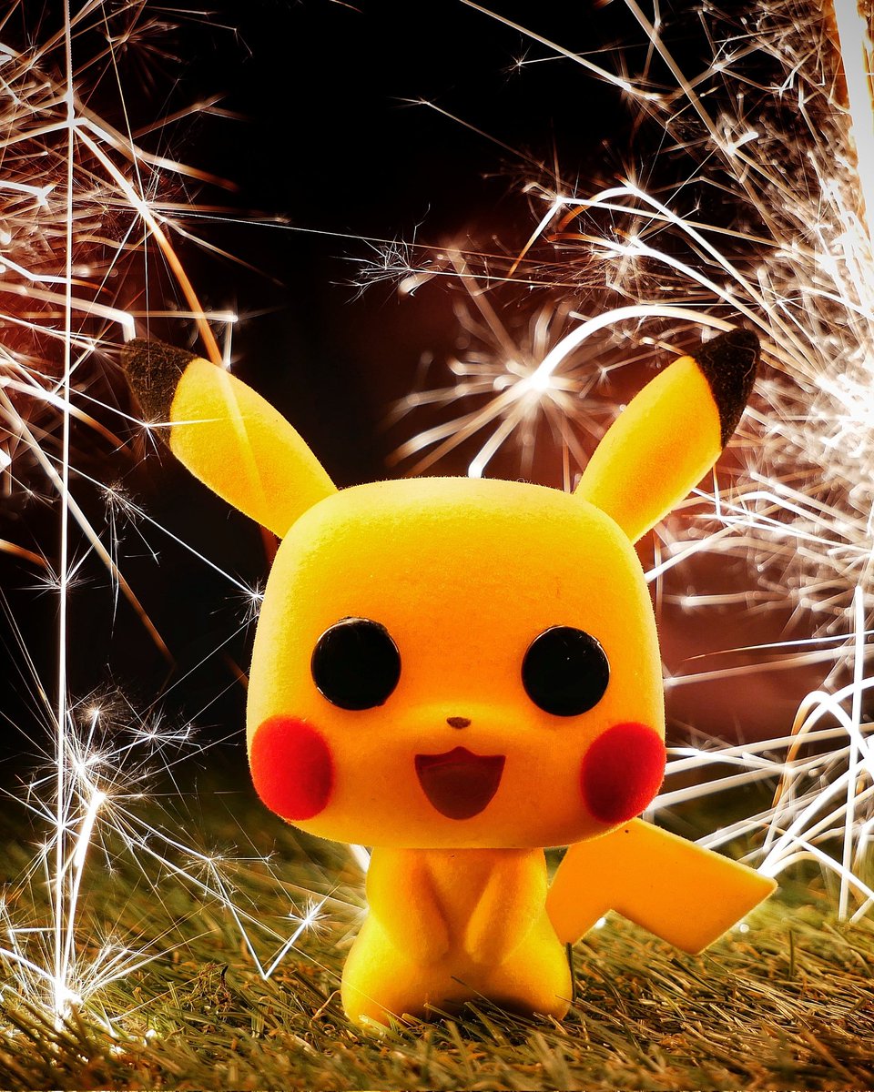 Ada_cgn's tweet photo. Where are all the #India #PokemonGo Player? It would be so awesome if some of you would invite me for the #PikachuRaid TAINERCODE below 👇🏼#raidinvite #pokemon #FestivalOfLight https://t.co/hM14aA1o8R