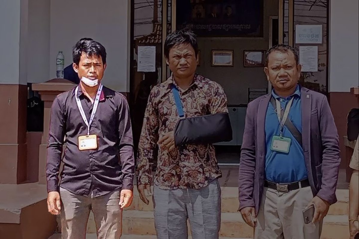 RadioFreeAsiaKH's tweet photo. Across Asia, crimes against journalists keep mounting
👉 https://t.co/tMrbJecod6
---
#RFAKhmer #Cambodia #Asia #HunSen #HunManet #NethPheaktra #Journalist #ArbitraryArrests #PressFreedom #FOE #FreedomOfExpression #MoInfo #HumanRights #Impunity https://t.co/asfIdKjNA9