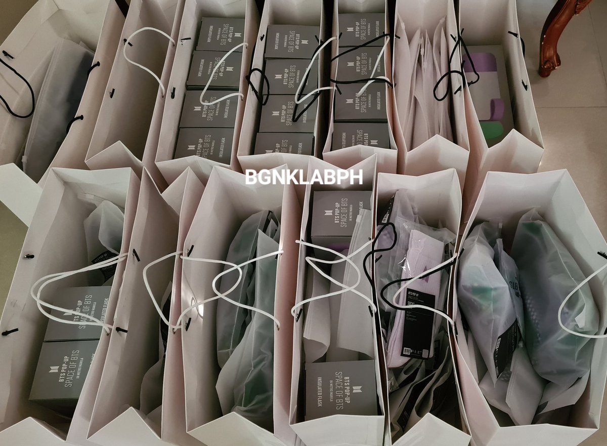 BGNKLabPH's tweet photo. [#BKLabPHUpdates] All orders secured! We'll start sending confirmation email to all buyers 💜🤗 We also have extras:

-1 Flask Holo
-1 Wonton Bag Charm
-1 Sobre Bag Charm

📌Please DM us if you're interested. https://t.co/HSy0iVO5Hb