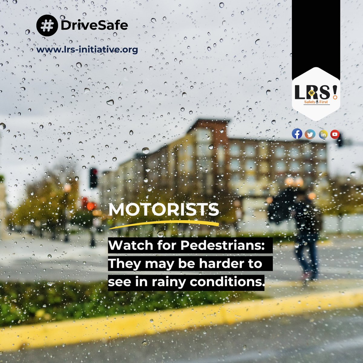 lrsinitiative's tweet photo. During rainy conditions, pedestrians maybe harder to see.
#DriveSafe https://t.co/8oixEM3nkg