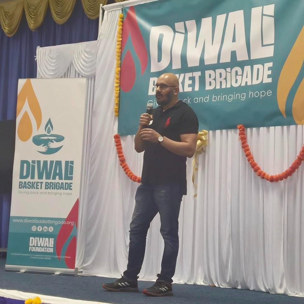 RMHCUK's tweet photo. Happy Diwali from everyone at #RMHCUK! πͺ
To celebrate the festival of lights, our #Birmingham House was honoured to receive these amazing Diwali hampers from @diwalibrigade.
Huge thank you for all your continued support for our charity and our families every year! β€οΈ https://t.co/9vq3XJx0Of
