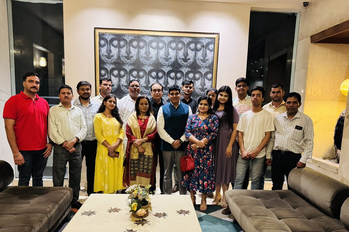 citialert22's tweet photo. Diwali party 
#Diwali2024 #citialert #sandeepbalyan https://t.co/W9PhI9e2N2