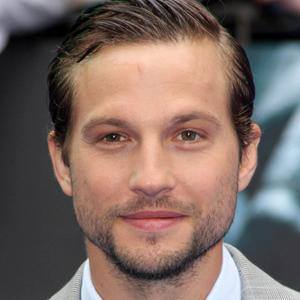 DoumitKhalil's tweet photo. Happy birthday to the good actor,Logan Marshall-Green,who turns 48 years today 👍👌🙂❤️🎂🍾🎈🥂🥰😍🥳🥳😘😚😙 https://t.co/Dmb8GeqkcH