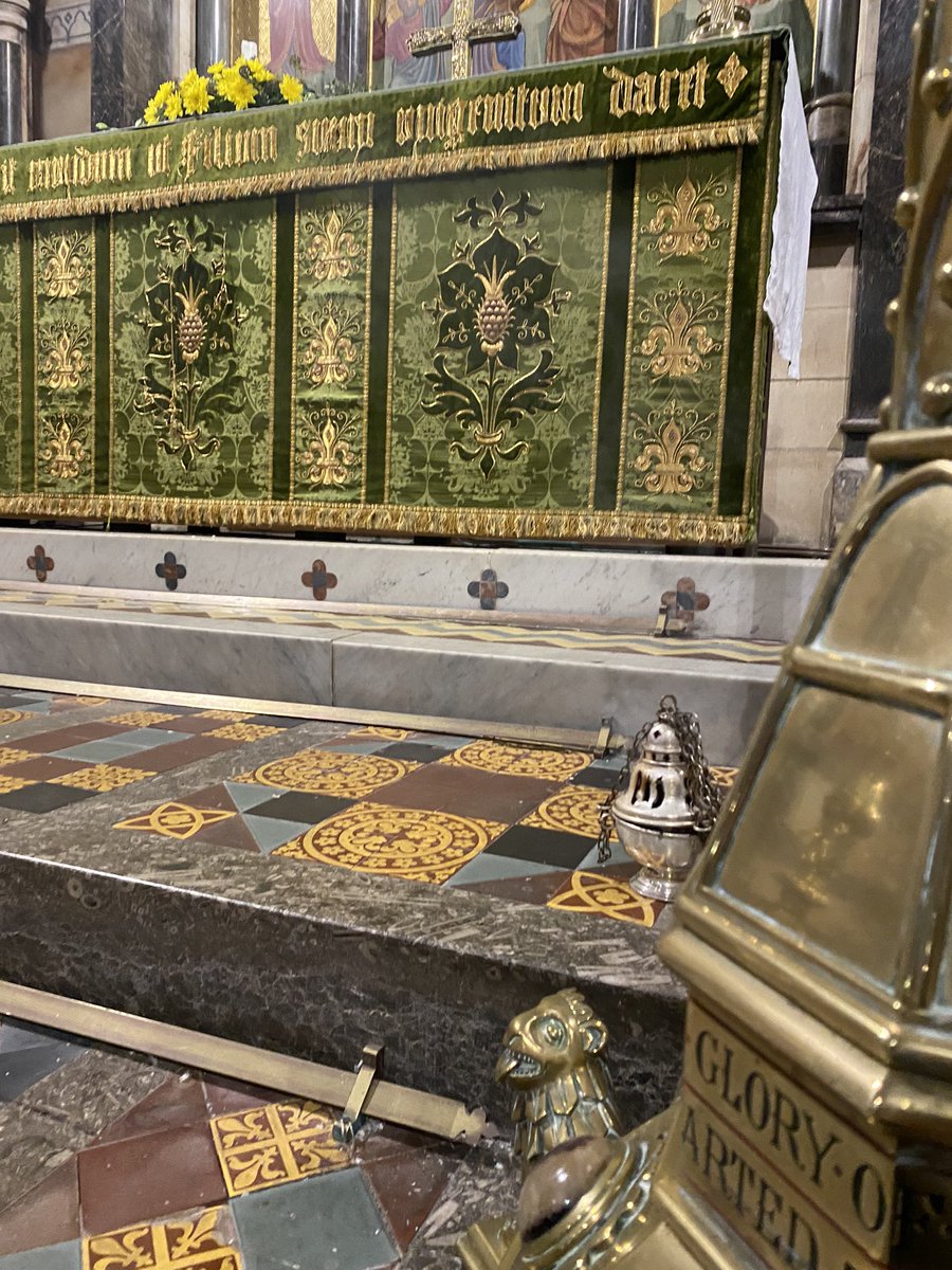 Morning Prayer at the High Altar this All Saints Day. Prayers for all those who have gone before us as lights on the path.