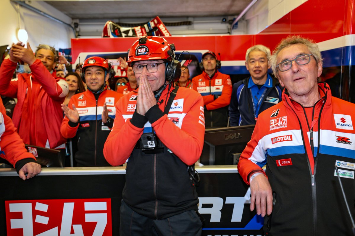 It’s a picture of just 0.1 second before getting checkered flag🏁
Look at the faces of the people in the box 🫣🙏👏🙌
#yoshimurasertmotul