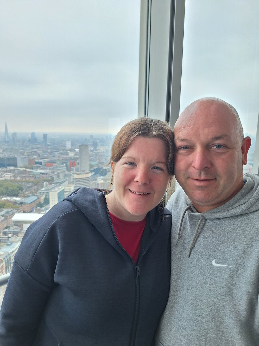 Laughing44ever's tweet photo. Great to visit the BT tower on my birthday, 9 years between photos ❤️ https://t.co/VGBf69407y