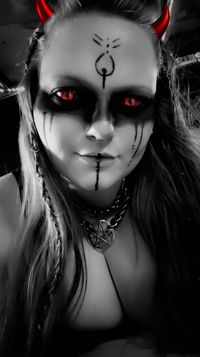PaganPriestess tweet media