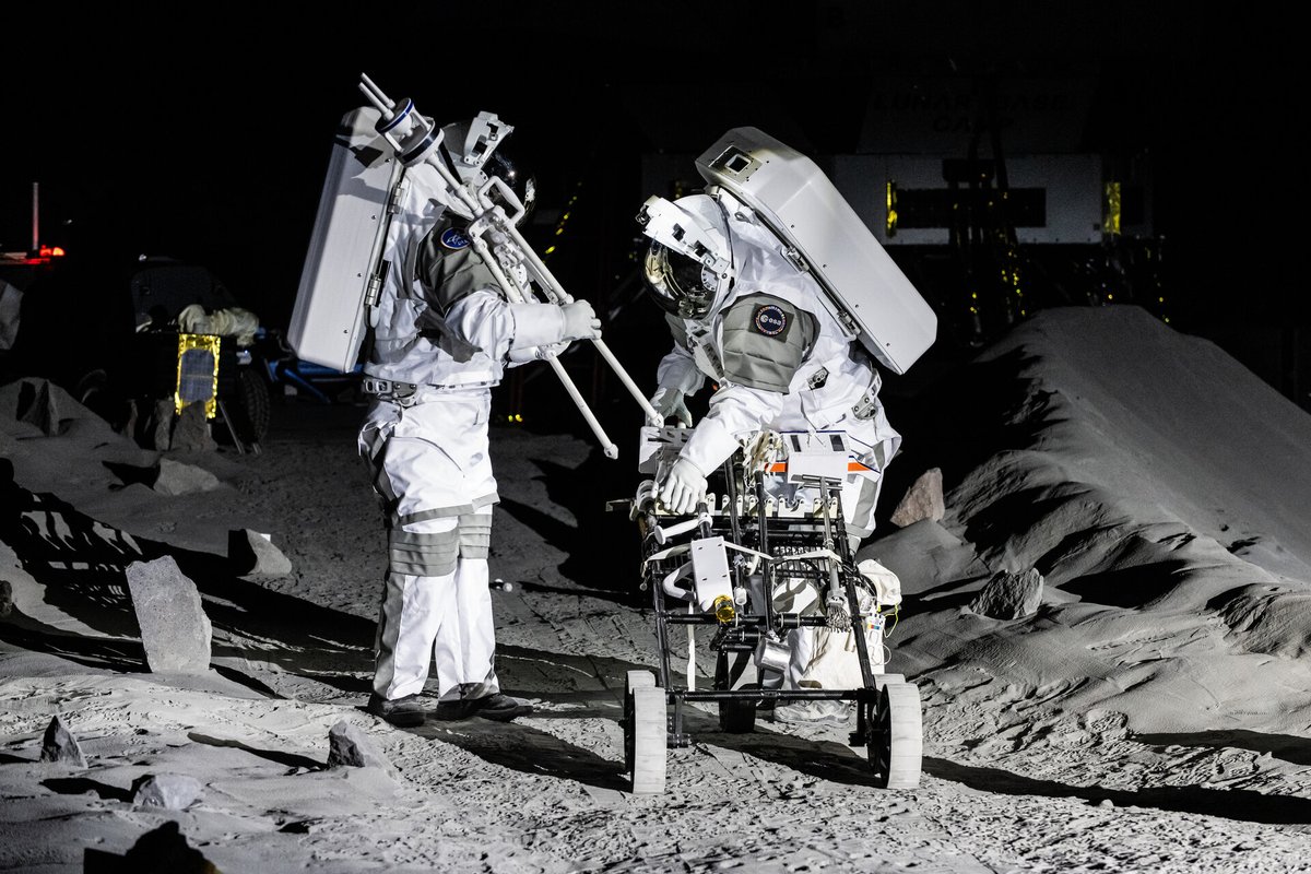 esaspaceflight's tweet photo. 🚀 Ready to help shape the future of lunar exploration? 🌕 Join our #SpaceResourcesChallenge and develop innovative tech to use Moon resources sustainably 🌱. Learn more 👉https://t.co/2B1xjBtZSQ https://t.co/2bs28jAmnT