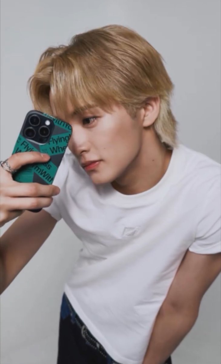 LOOKSMKL's tweet image. MARK LEE??????