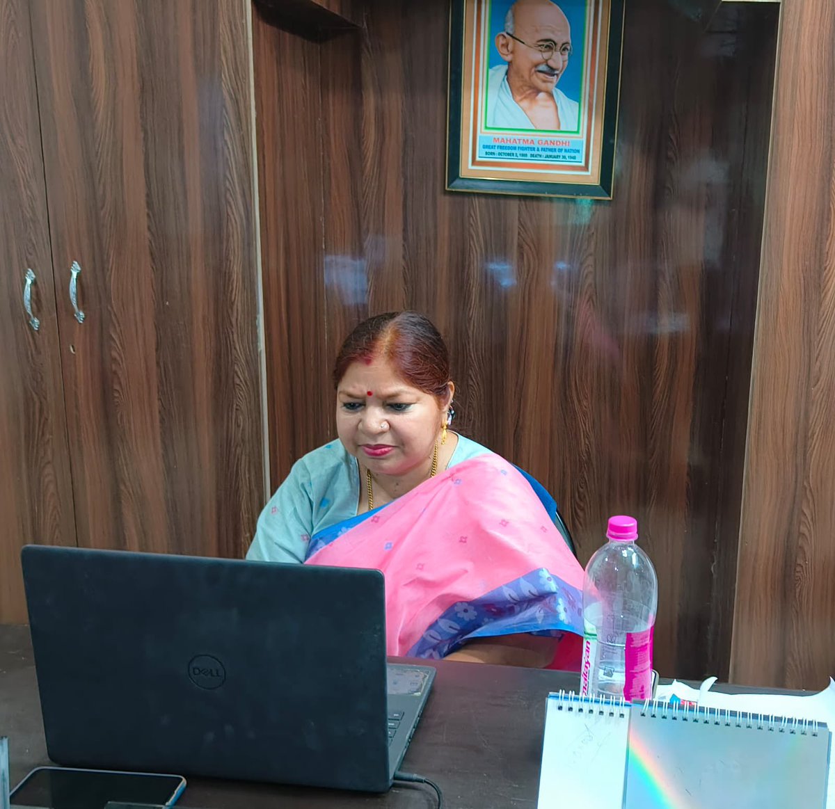 SubasiniJenaInd's tweet photo. ବିଜୁ ଜନତା ଦଳର ସଦସ୍ୟତା ଅଭିଯାନ ନେଇ ଶଙ୍ଖ ଭବନ ଠାରେ ଅନୁଷ୍ଠିତ କାର୍ଯ୍ୟକ୍ରମ ରୂପାୟନ କମିଟି ବୈଠକରେ ଭର୍ଚୁଆଲ ମାଧ୍ୟମରେ ଯୋଗଦେଇ ମାନୁଆଲ ଏବଂ ଡିଜିଟାଲ ସଦସ୍ୟ ସଂଗ୍ରହ ବାବଦରେ ଆଲୋଚନା କରିବା ଅବସରରେ ।
@Naveen_Odisha
@bjd_odisha
#JoinBJD #BJDWithOdisha
#BijuJanataDalOdisha
#BijuJanataDal
#OdishaBJD #BJD
#Basta #Baliapal
