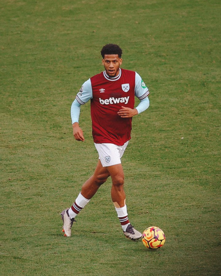 COYIronscom's tweet photo. "I know when I’m at 100%, I’ll be able to help the team in the ways that I want to.
I’ve been working very hard to get myself up to speed, and if I’m honest, I’m not even at 80% yet... The best of Jean-Clair Todibo is still to come." 

TODIBO 💪⚒️ https://t.co/CSazAxYdLU