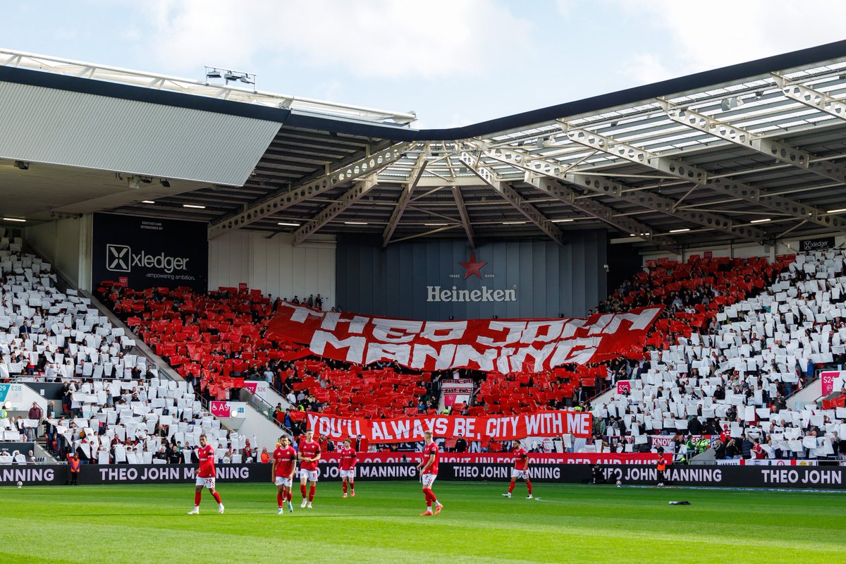 Section_82's tweet image. Still 13 days left on the fundraiser. Can we get it over £10k?  

Reminder that ALL funds raised above the physical display costs, will be going to an appropriate Charity (or charities) of the Manning's choosing.  

Please share. And contribute if you can ❤️🤍…