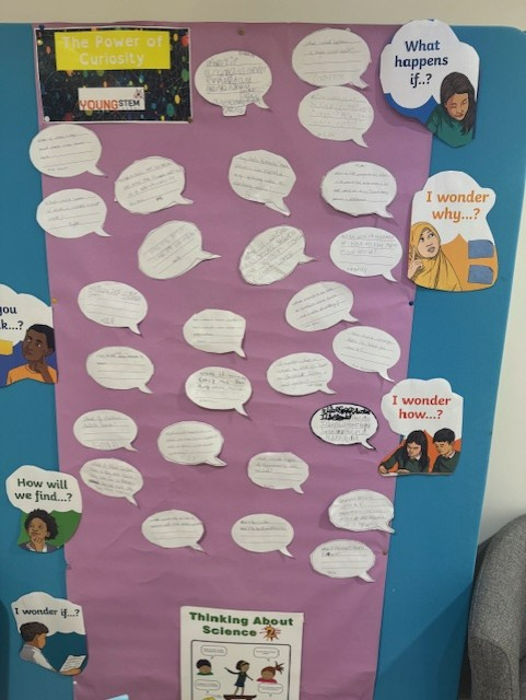 CedarbankSchool's tweet photo. We have started a curiosity board as part of #YoungSTEMLeaderWeek Everyone has come up with a fabulous question #PowerOfCuriosity #effectivecontributors https://t.co/zUR3ICliOU
