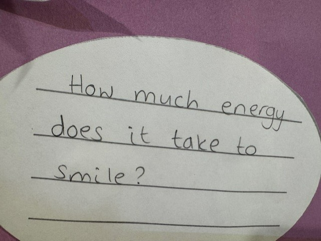 CedarbankSchool's tweet photo. We have started a curiosity board as part of #YoungSTEMLeaderWeek Everyone has come up with a fabulous question #PowerOfCuriosity #effectivecontributors https://t.co/zUR3ICliOU
