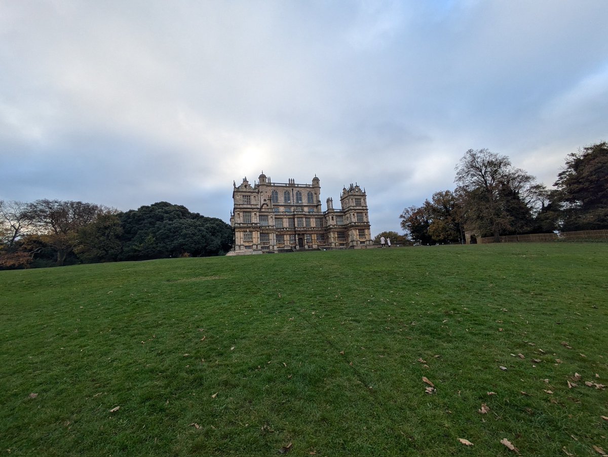 Budd Mendis (@mendb999) on Twitter photo I'm very fortunate that I can walk to work.
Even more fortunate that my walk is through <a href="/WollatonHall/">Wollaton Hall</a> and park.
Some photos from this morning's
'commute' I'm very fortunate that I can walk to work.
Even more fortunate that my walk is through <a href="/WollatonHall/">Wollaton Hall</a> and park.
Some photos from this morning's
'commute'