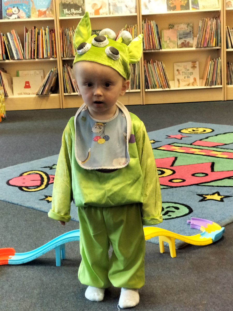 WRIRC Library (@wrirclib) on Twitter photo Ddoe - Llyfrgell Tredegar Newydd / Yesterday - New Tredegar Library <a href="/CaerphillyLibs/">Llyfrgelloedd Caerffili | Caerphilly Libraries</a> Ddoe - Llyfrgell Tredegar Newydd / Yesterday - New Tredegar Library <a href="/CaerphillyLibs/">Llyfrgelloedd Caerffili | Caerphilly Libraries</a>