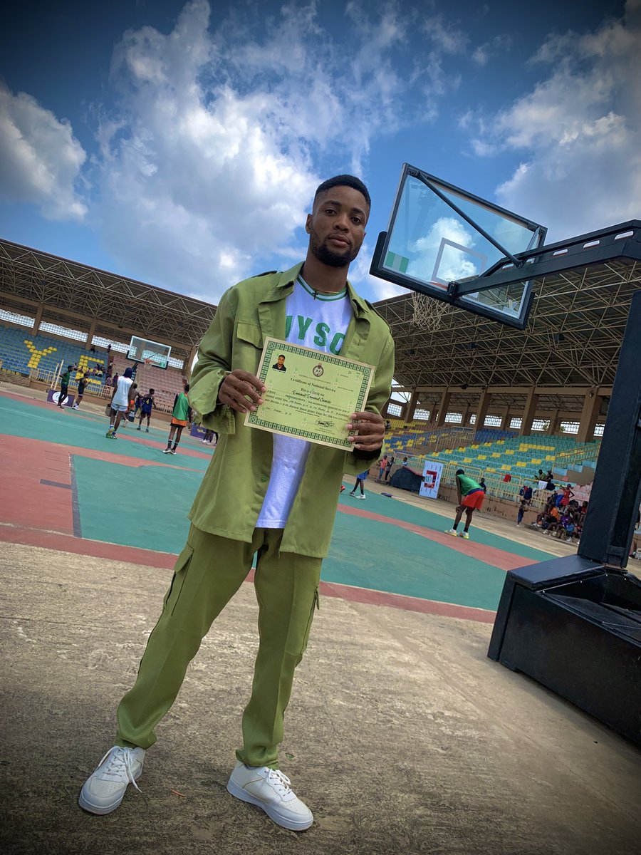 AmakaDeAnalyst's tweet photo. Thrilled to have completed my NYSC program! Grateful for the growth, learning & service opportunities. Excited for the next chapter of my career! #NYSC #ServiceWithImpact #CareerGrowth #NewChapter https://t.co/itUPSSeirl