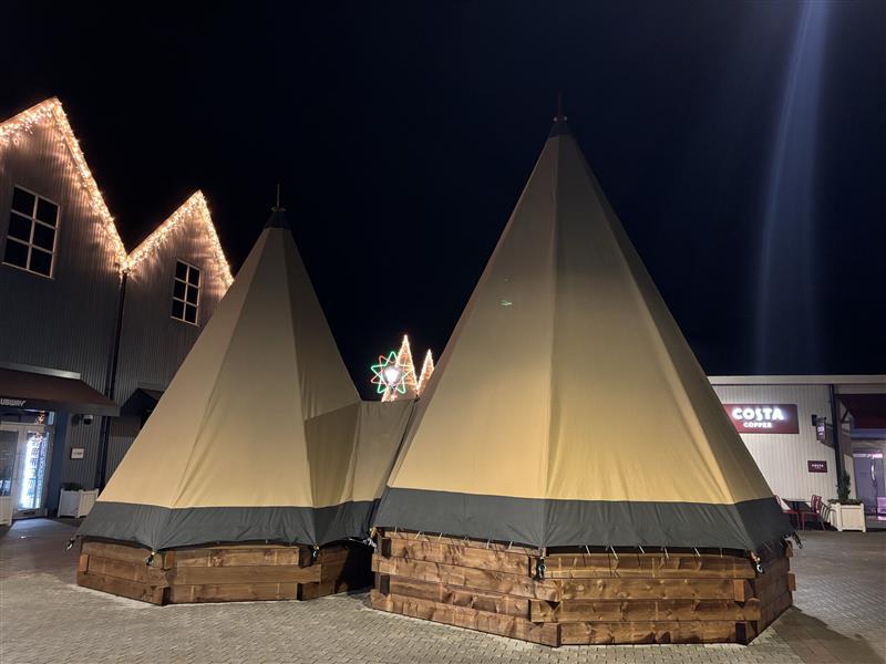 This festive season, we had the pleasure of creating a custom roof cover for Santa’s Grotto. From bespoke covers and bags to unique designs, our team is here to turn your ideas into reality with precision and care.🎄

#Speedings #BespokeDesign #SantasGrotto