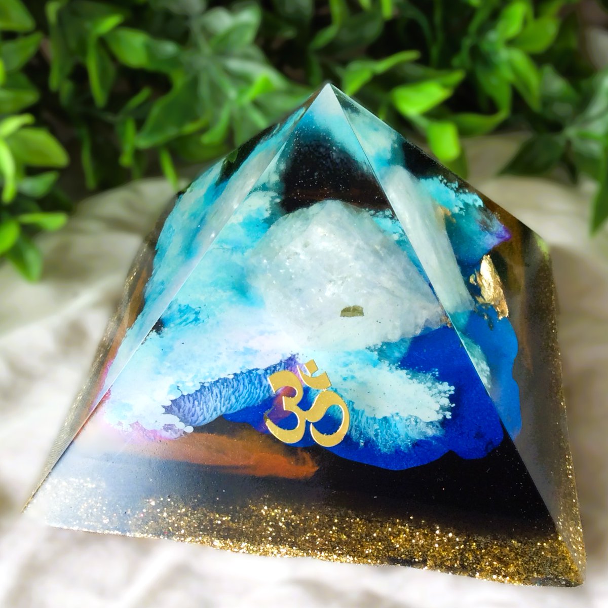 Orgonitehealin1's tweet photo. Orgonite piramide klein 'Angel aura kwarts'

In de aanbieding van 49.95 voor 39.95 euro.

Angel aura kwarts is de perfecte steen om te helpen wanneer iemand zich emotioneel onstabiel of van streek voelt. 

#orgonite #angelaurakwarts https://t.co/tdK46q0bHO