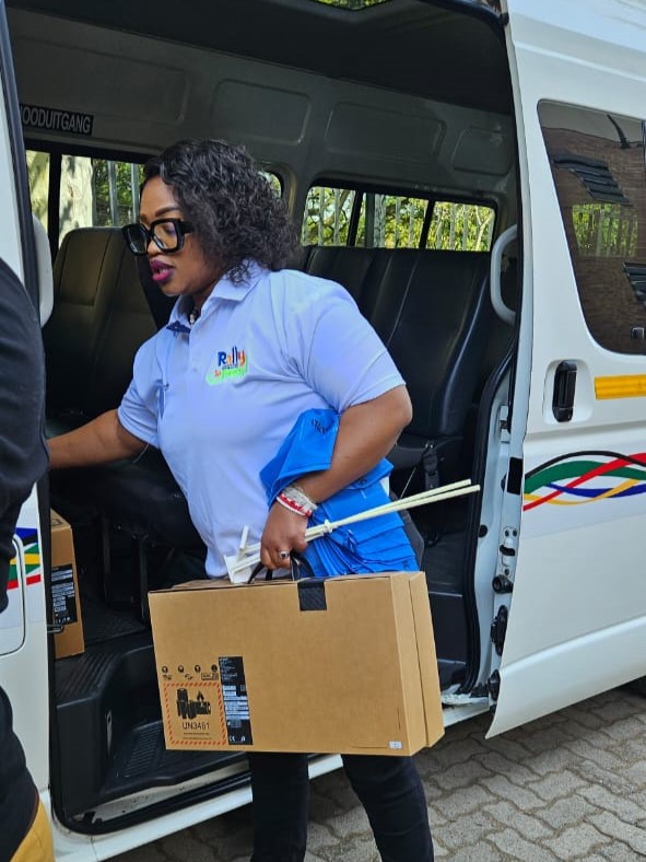 Rally To Read tweet media