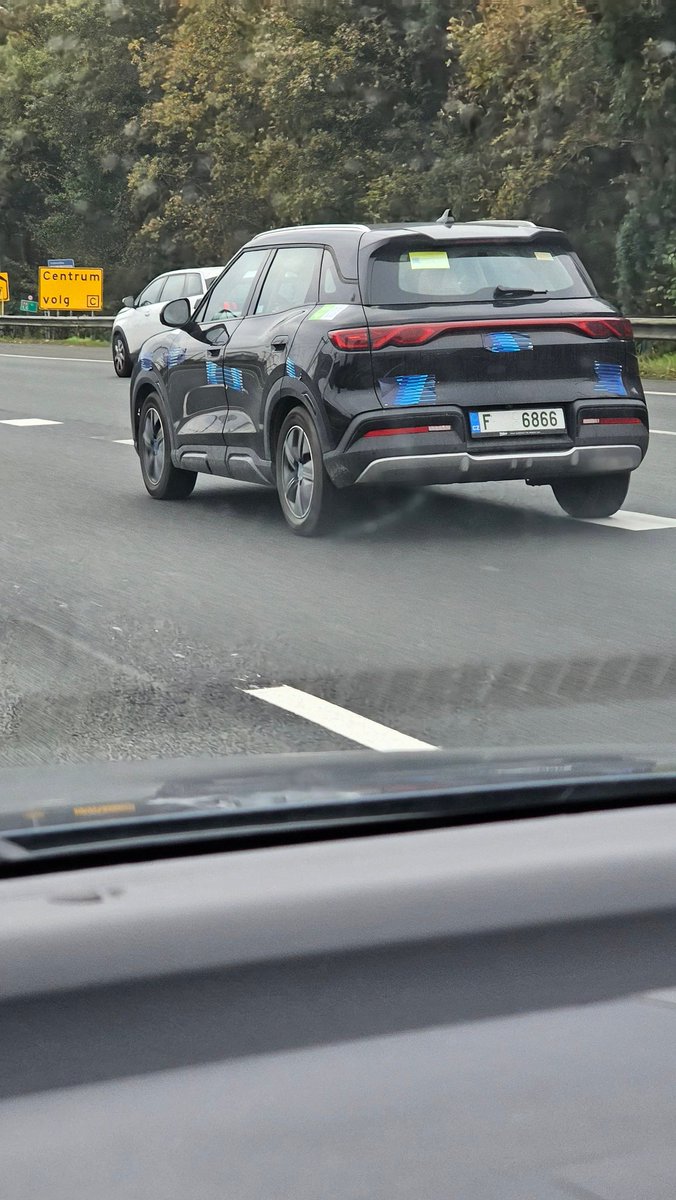 Mr_EV_Easy's tweet photo. @lucbronk BYD Yuan on A10 Amsterdam yesterday. BYD U8 and U9 are in Vianen today 🤫 https://t.co/a5dYwDgfom