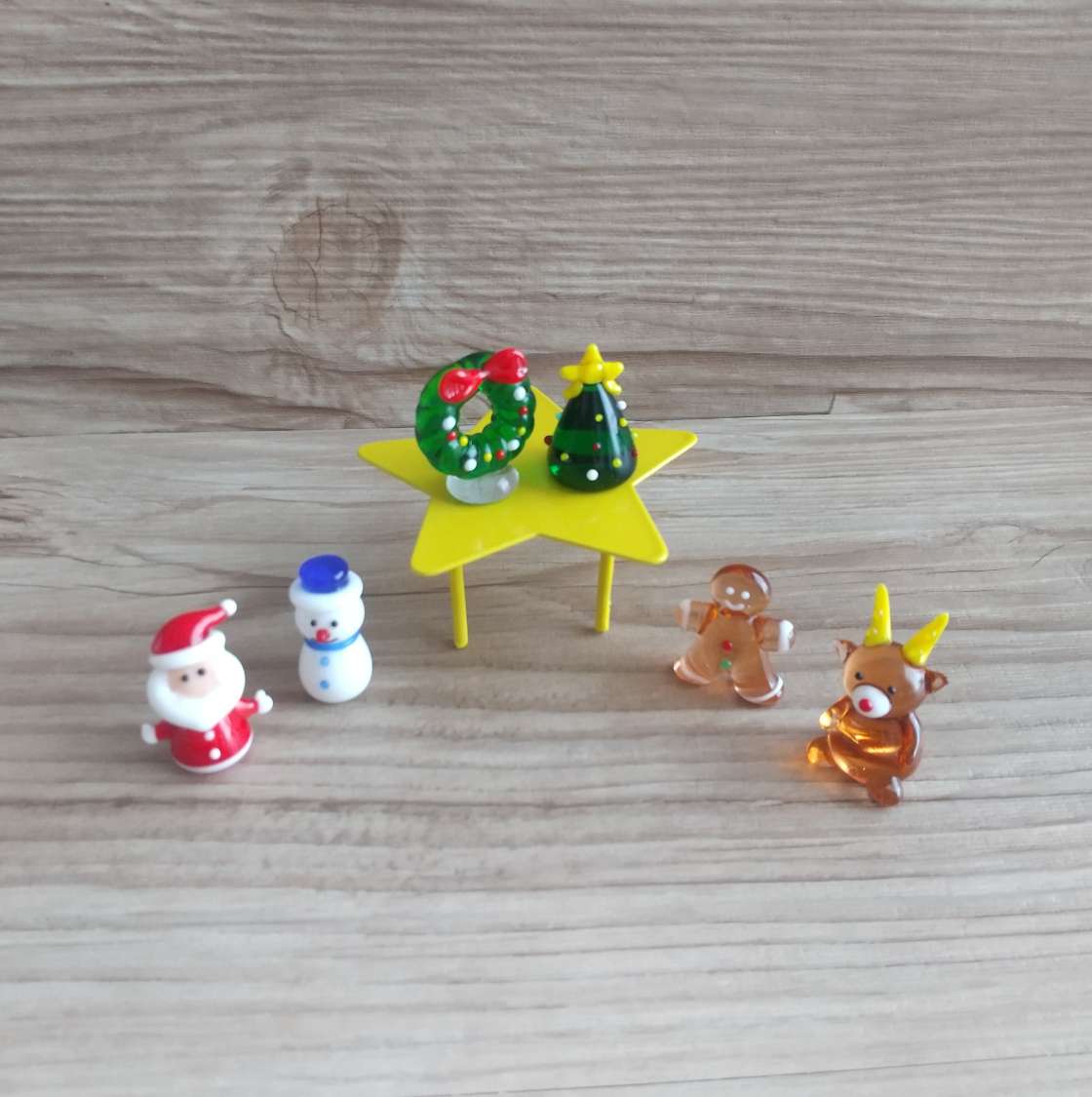 玄関やリビングにちょこんと置いて、クリスマスを演出🎄 □ミニガラス