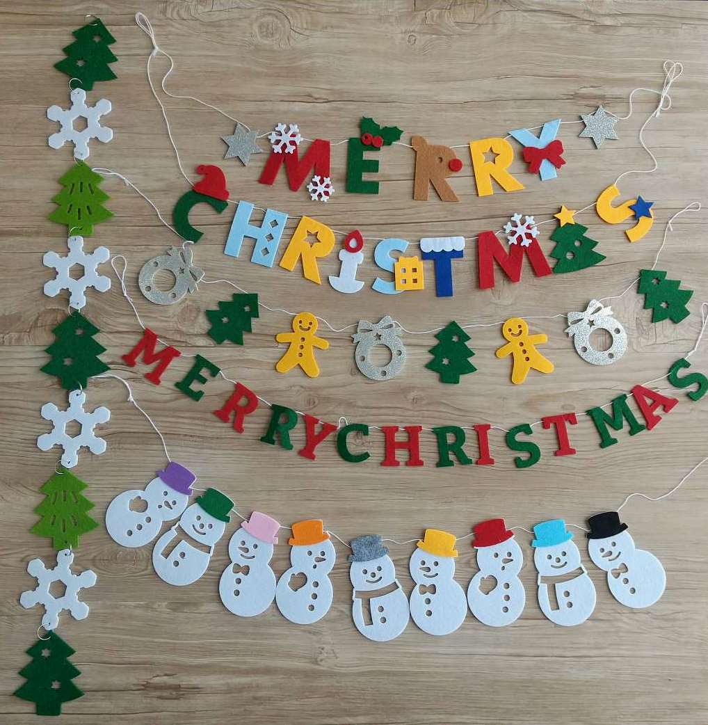 cando_official's tweet photo. お部屋をガーランドやステッカーで飾って、クリスマス気分を盛り上げよう🎄
この時期、大きなブーツに入ったお菓子を常に欲しがっていた子供でした☆

■クリスマスサンタブーツ各種
■フェルトガーランド各種
■ステッカー各種

#キャンドゥ #100均 ＃クリスマス装飾 https://t.co/HYHkgsvTEc