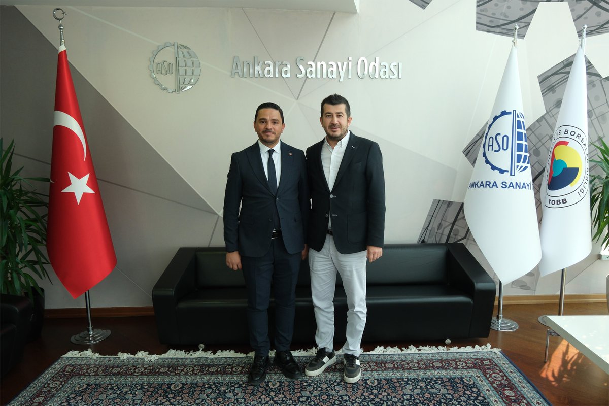 stsokurumsal's tweet photo. Odamız bünyesinde faaliyetlerini sürdüren TOBB Sivas Genç Girişimciler Kurulu Üyeleri, Ankara Sanayi Odası Genç Girişimciler Kurulu üyeleri ile müşterek istişare toplantısında bir araya gelerek iş birliğini geliştirmeye yönelik verimli toplantılar gerçekleştirdi. https://t.co/jKLjuOg2lN
